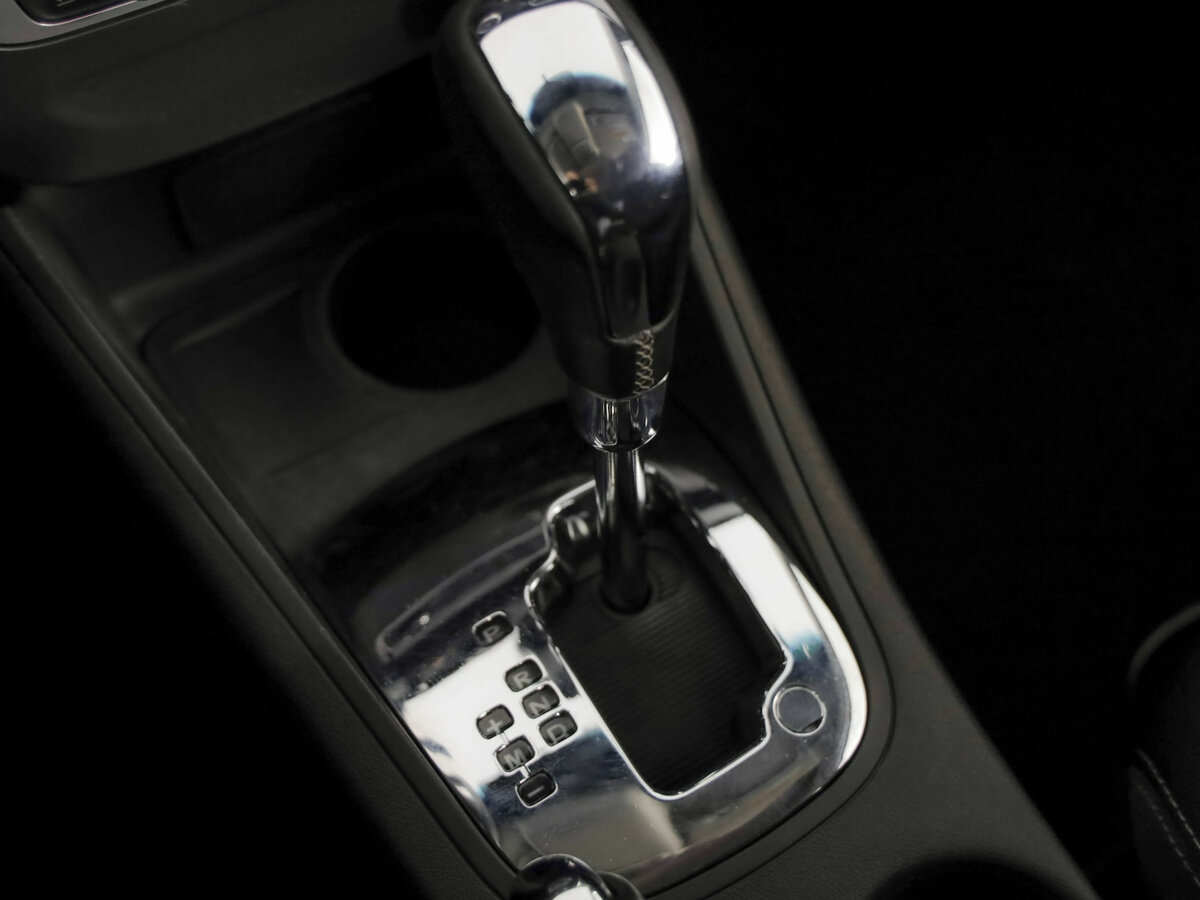 Renault Fluence с пробегом — 2014 год. Фото: #13