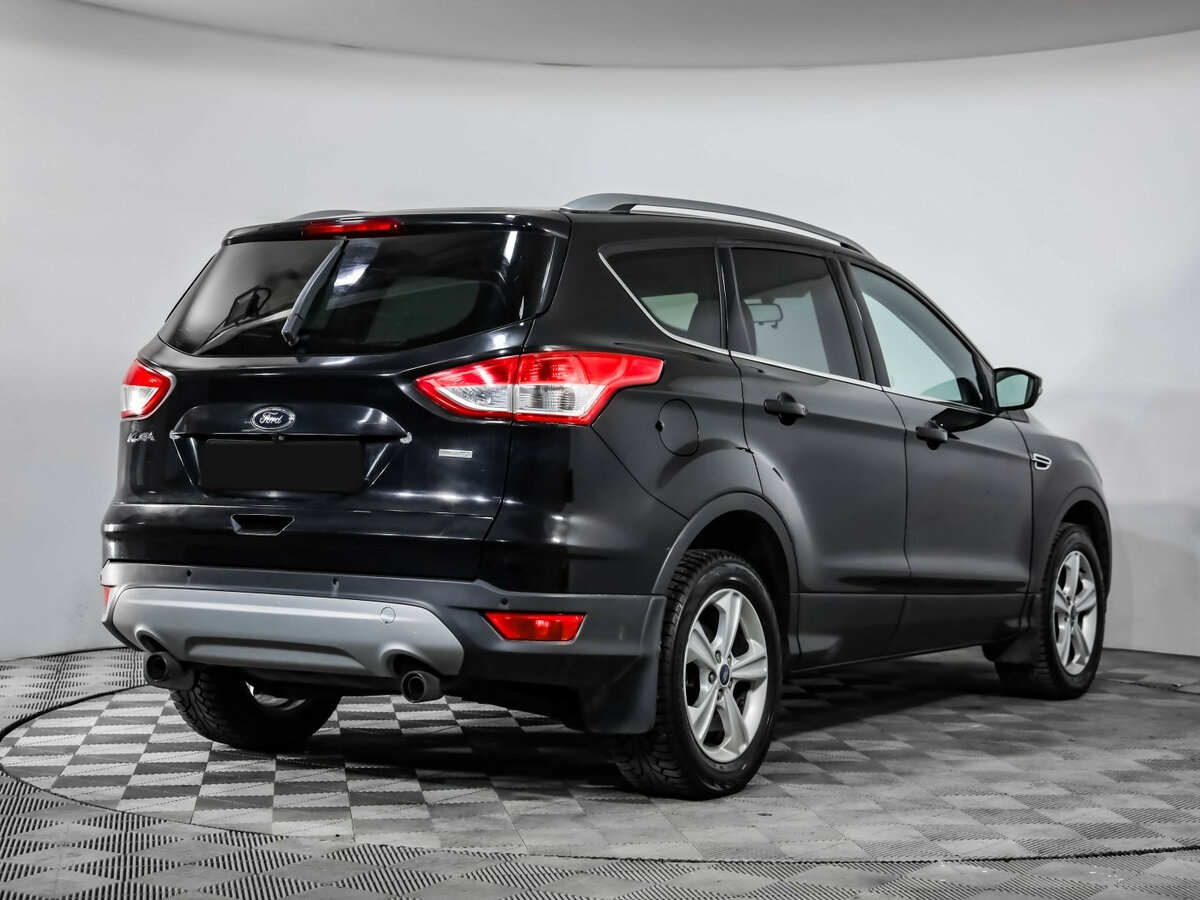Ford Kuga с пробегом — 2015 год. Фото: #4