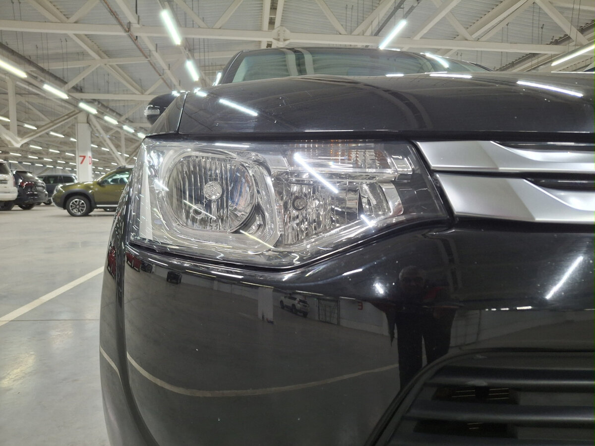 Mitsubishi Outlander с пробегом — 2014 год. Фото: #15