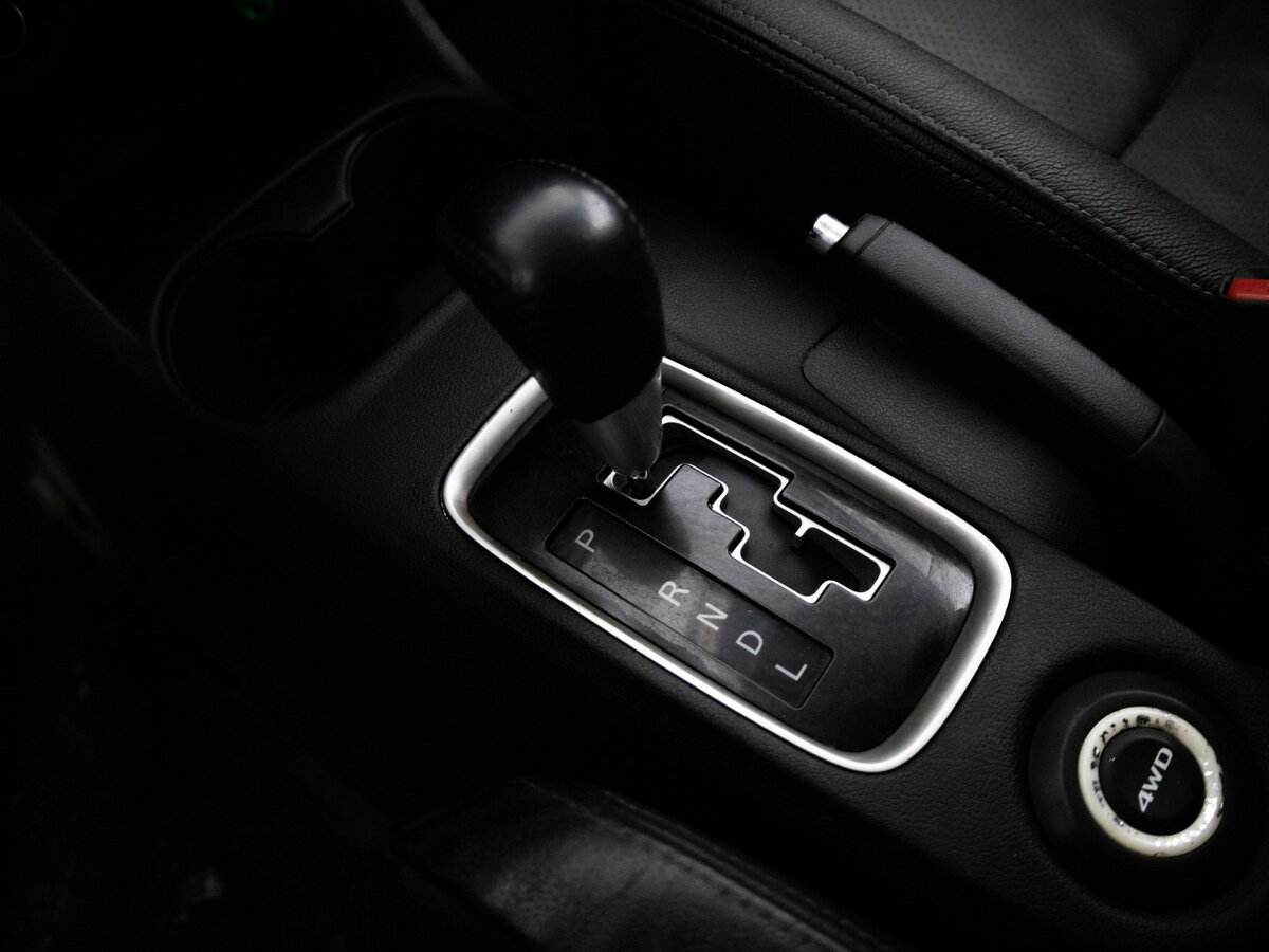 Mitsubishi Outlander с пробегом — 2013 год. Фото: #11