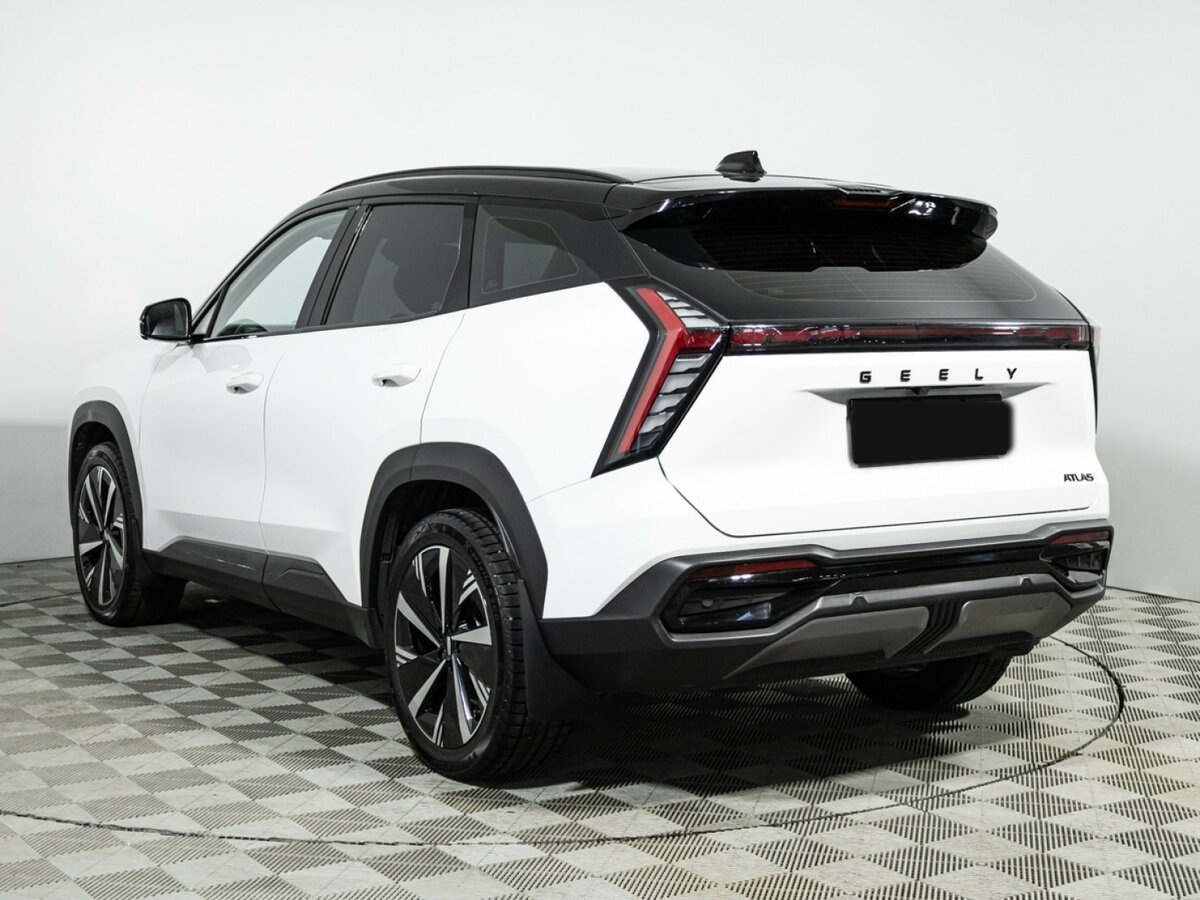 Geely Atlas с пробегом — 2023 год. Фото: #5