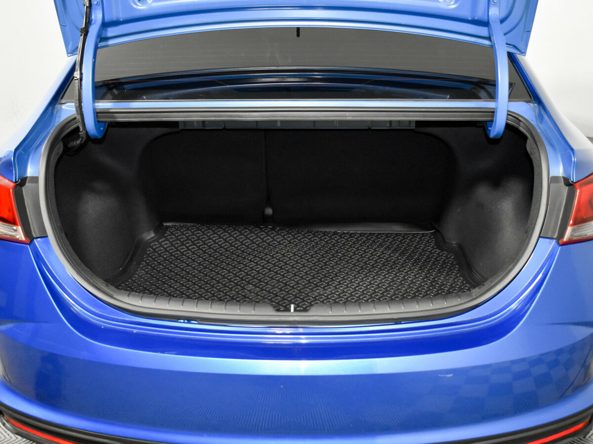 Hyundai Solaris с пробегом — 2020 год. Фото: #16