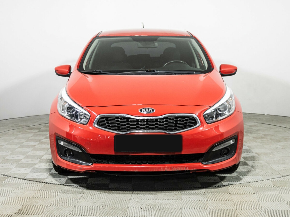 Kia Ceed с пробегом — 2016 год. Фото: #1