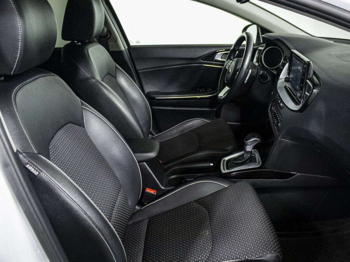 Kia Ceed с пробегом — 2021 год. Фото: #7