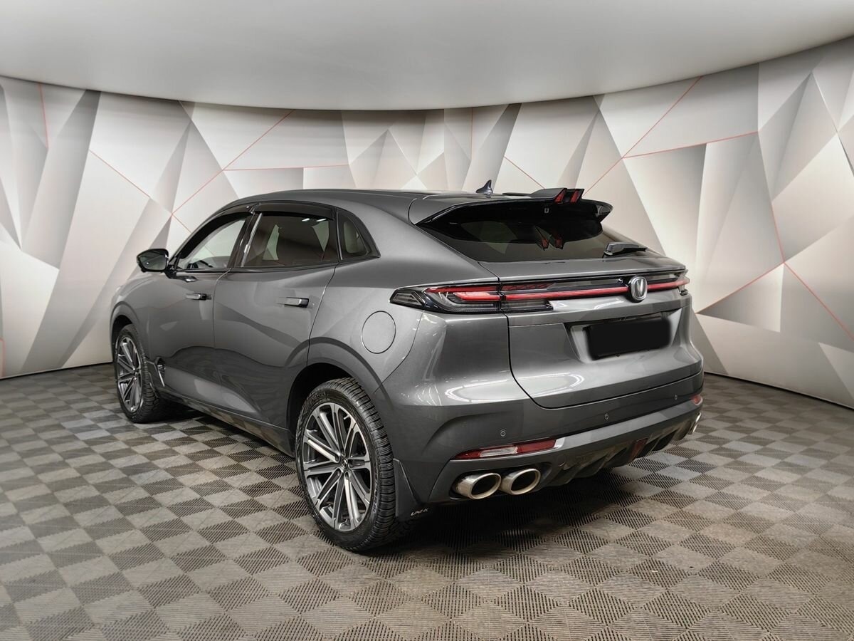 Changan UNI-K с пробегом — 2022 год. Фото: #3