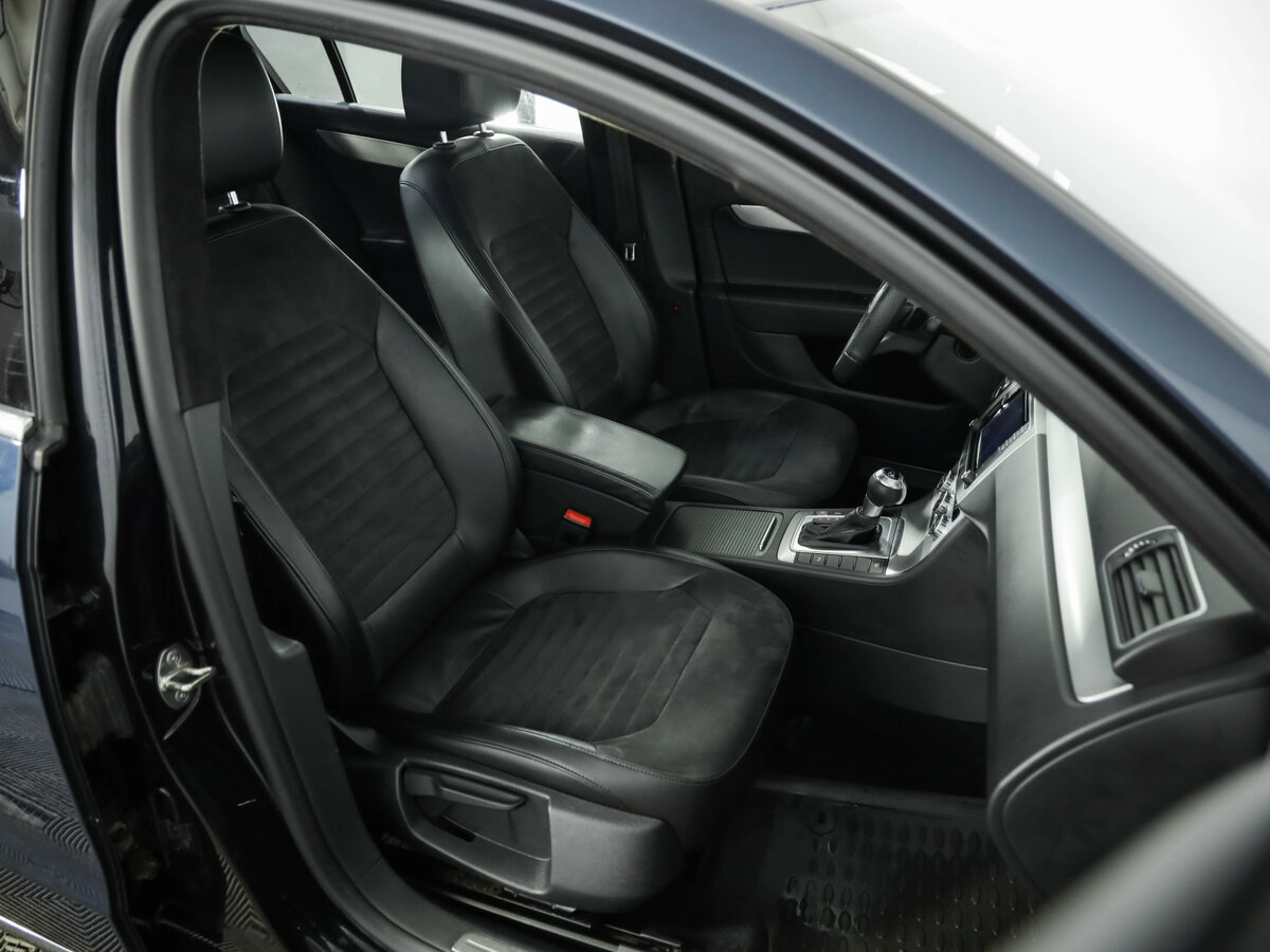 Volkswagen Passat с пробегом — 2014 год. Фото: #27