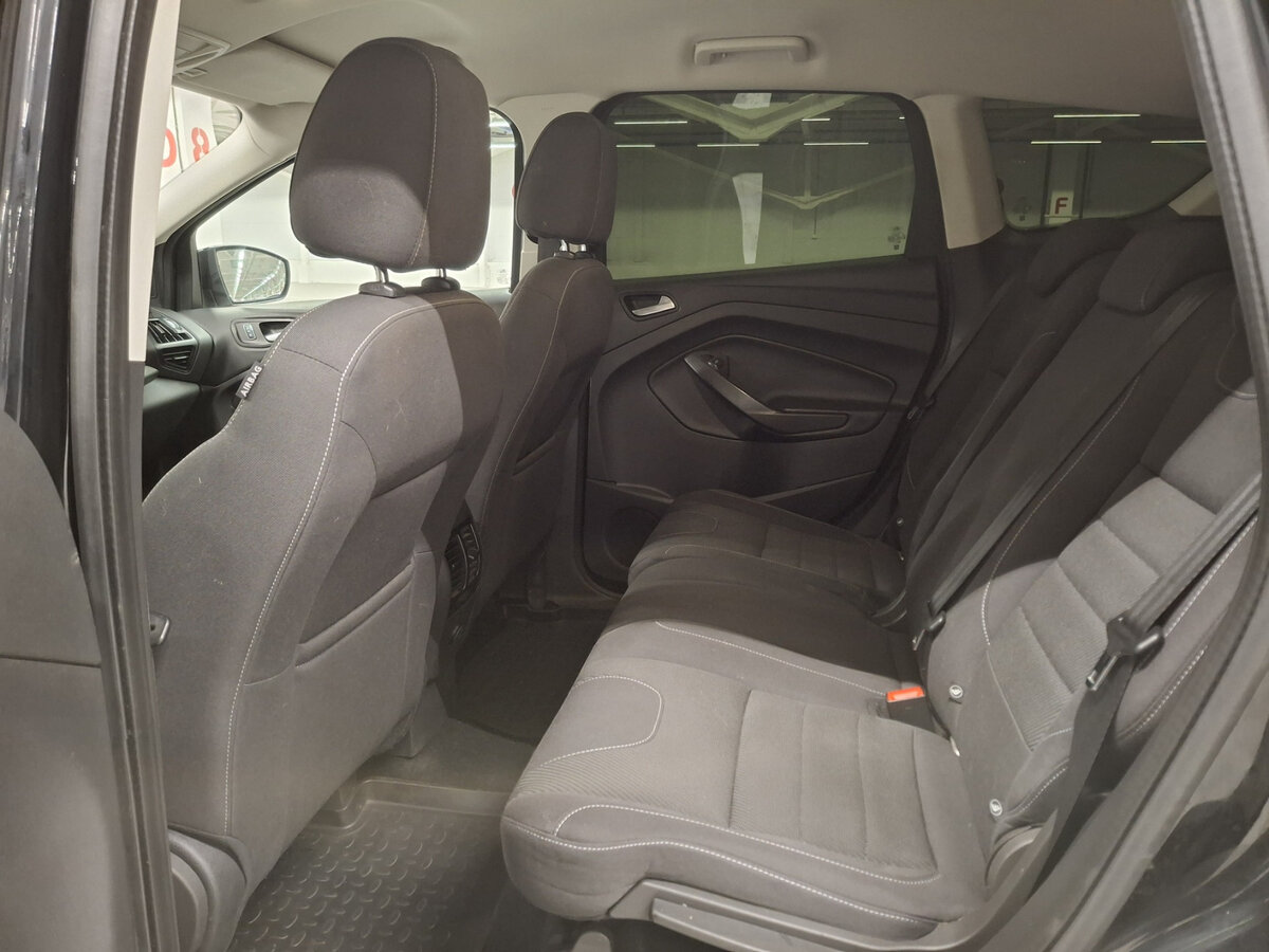 Ford Kuga с пробегом — 2013 год. Фото: #11