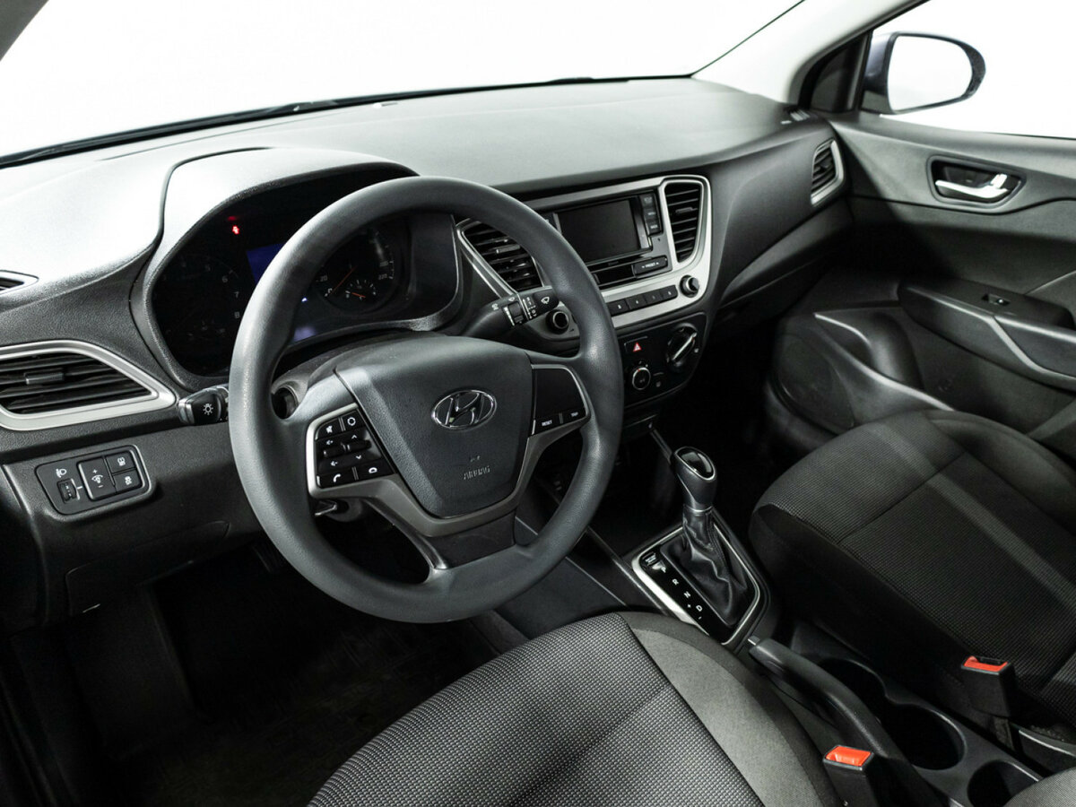 Hyundai Solaris с пробегом — 2021 год. Фото: #10