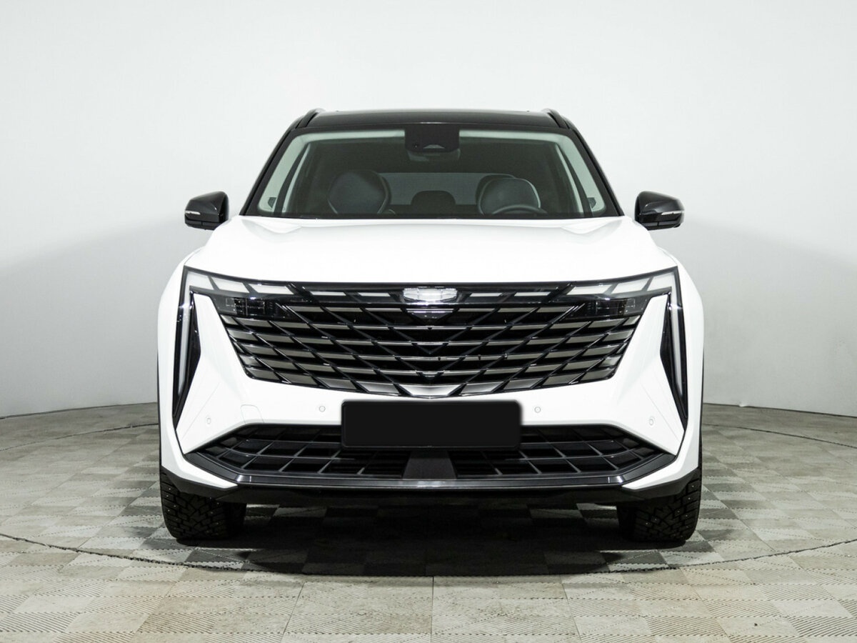 Geely Atlas с пробегом — 2024 год. Фото: #1