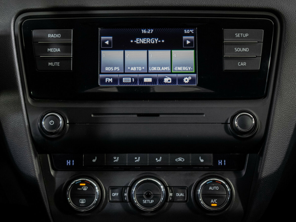 Skoda Octavia с пробегом — 2014 год. Фото: #10