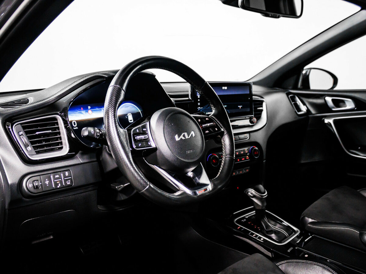Kia Ceed с пробегом — 2021 год. Фото: #10