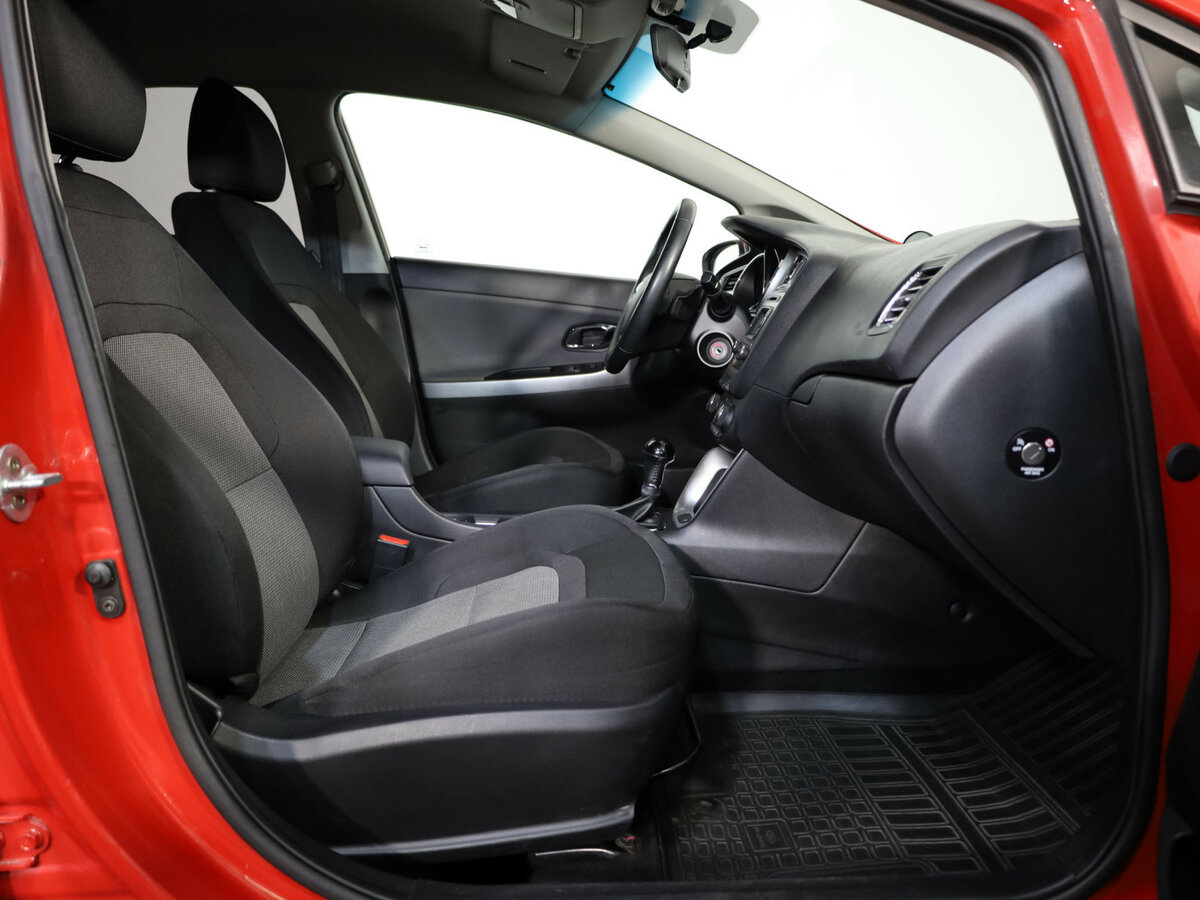 Kia Ceed с пробегом — 2016 год. Фото: #18